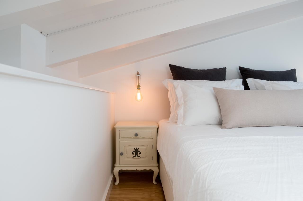 Lugares Com Historia Apartment โอบิดอส ภายนอก รูปภาพ